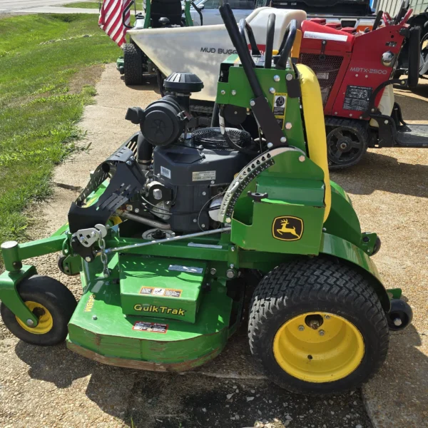 chicago street rental lincoln il QuikTrak™ Stand-On Mower